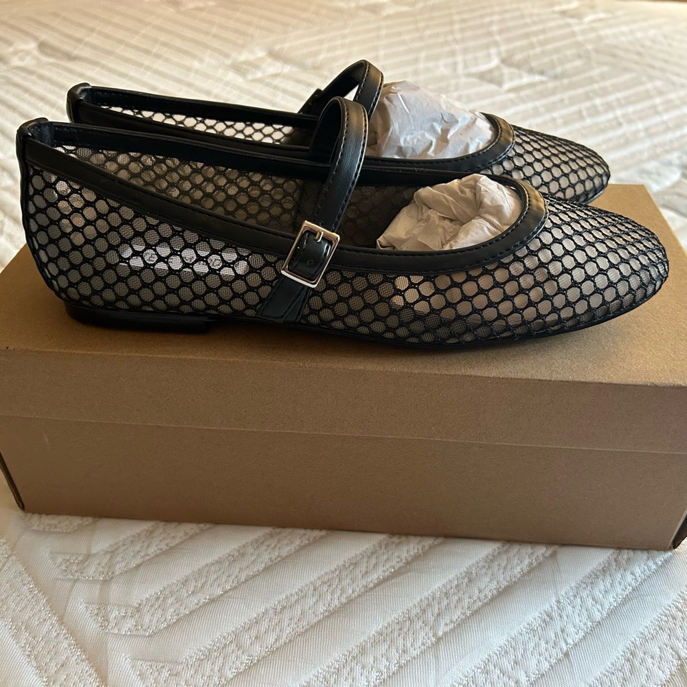 *NWT!* Steve Madden Black Mesh Ballerina Style Women's Shoes